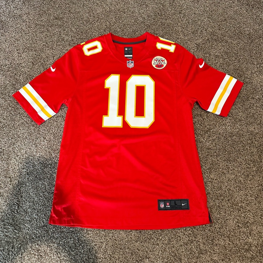 Barely used men’s large Tyreek Hill jersey